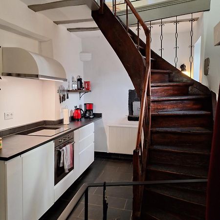 Apartamento Moselperle- Urlaub Im Historischen Fachwerkhaeuschen Bullay Exterior foto