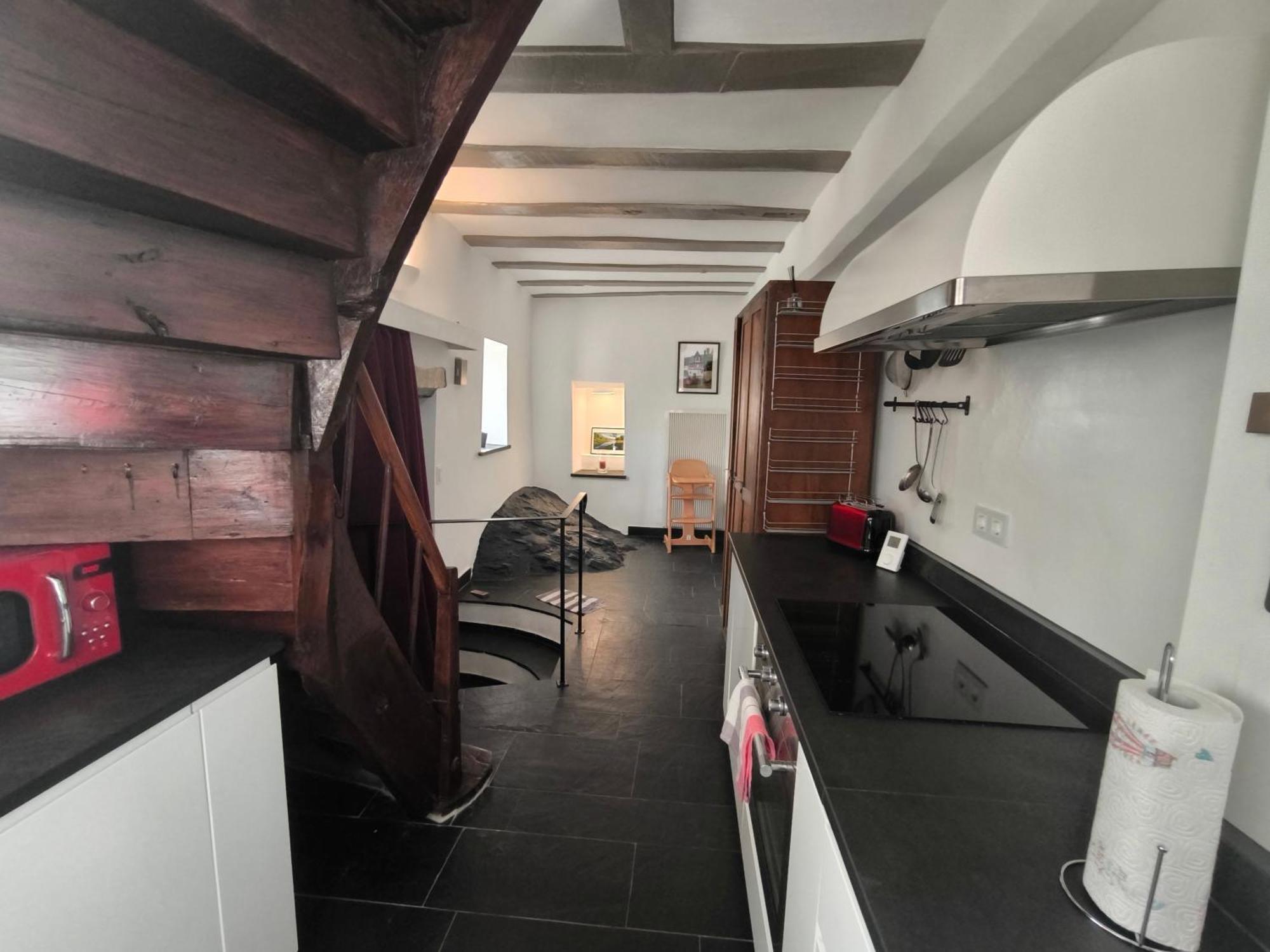 Apartamento Moselperle- Urlaub Im Historischen Fachwerkhaeuschen Bullay Exterior foto