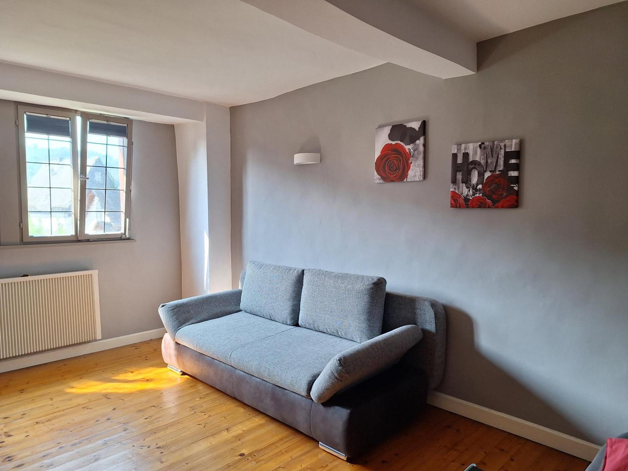 Apartamento Moselperle- Urlaub Im Historischen Fachwerkhaeuschen Bullay Exterior foto